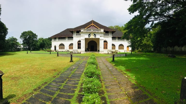 शक्तिमान थाप्पुरन पैलेस – Shakthan Thampuran Palace in Hindi
