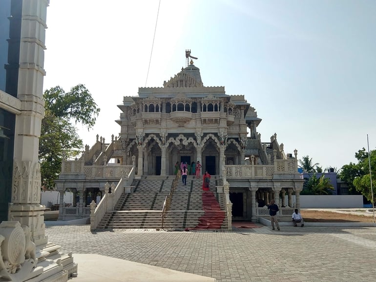 आदिश्वर मंदिर – Adeeswar Temple In Hindi