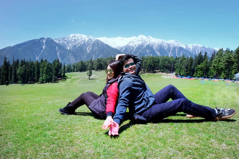 रोमांटिक कपल्स के लिए फेमस टूरिस्ट स्पॉट्स – Famous Tourist Spots For Romantic Couples In Hindi