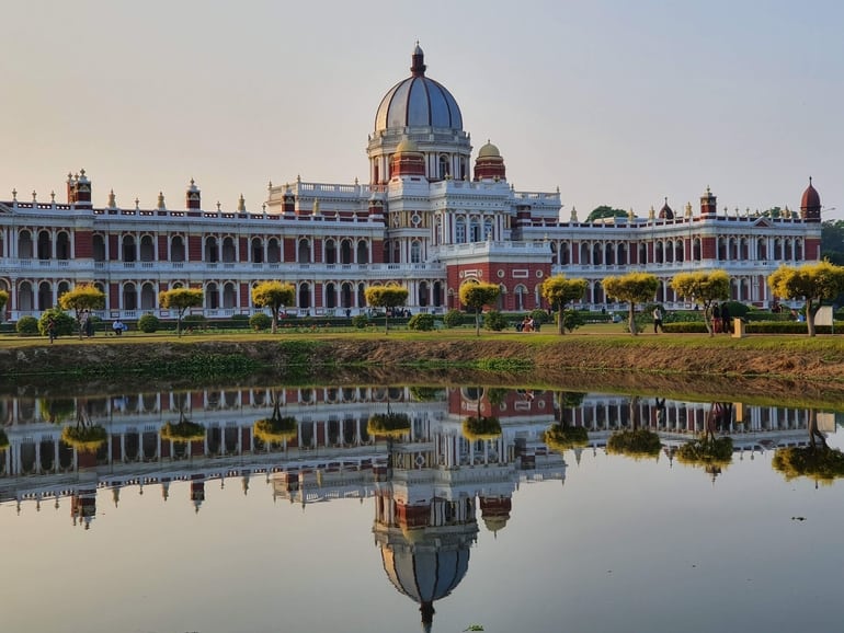 कूचबिहार पैलेस घूमने जाने का सबसे अच्छा समय - Best time to visit Cooch Behar Palace in Hindi