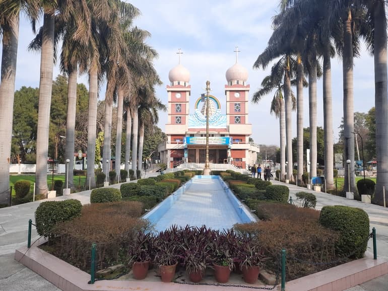 सेंट मैरी कैथेड्रल जालंधर - St. Mary’s Cathedral Jalandhar in Hindi