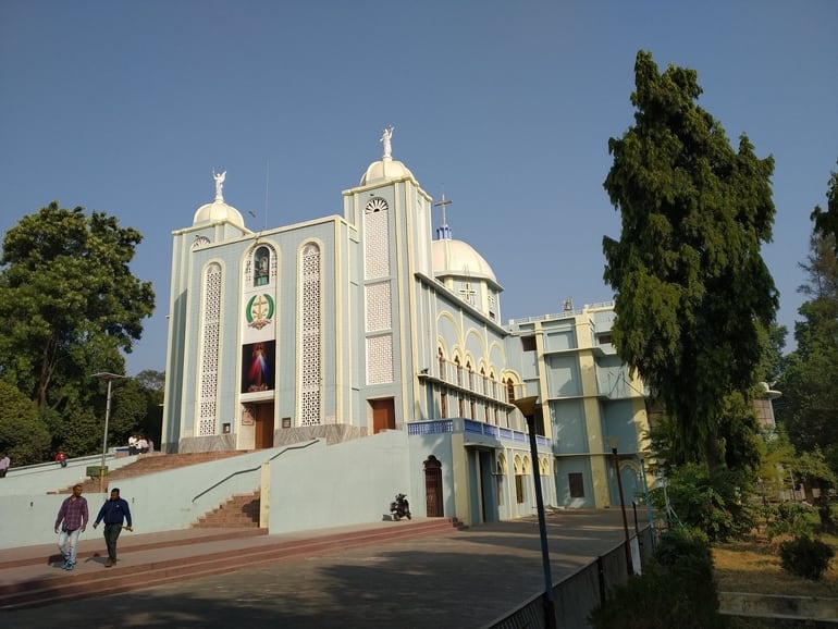 सेंट जूड चर्च झांसी – St. Jude’s Shrine Jhansi in Hindi