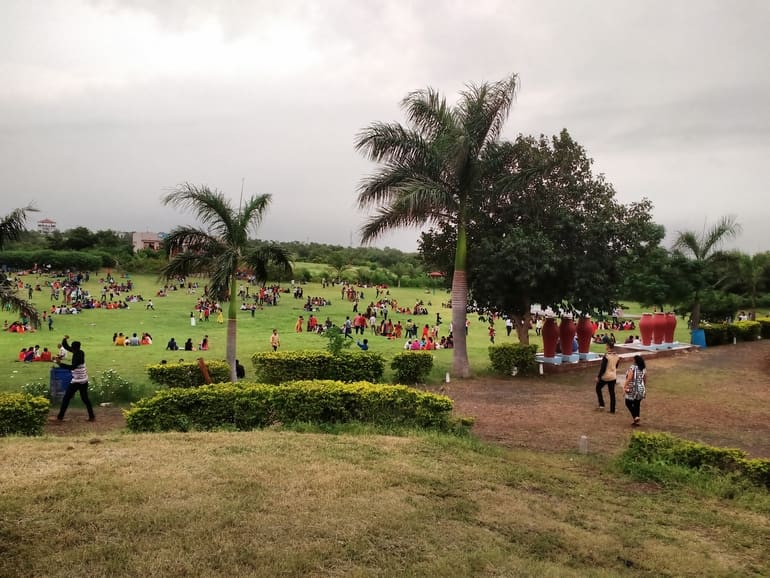 ईश्वरीय पार्क राजकोट – Ishwariya Park Rajkot in Hindi