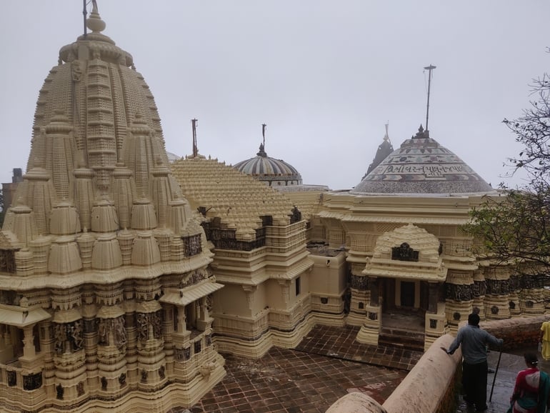 जैन मंदिर – Jain Temples in Junagadh in Hindi