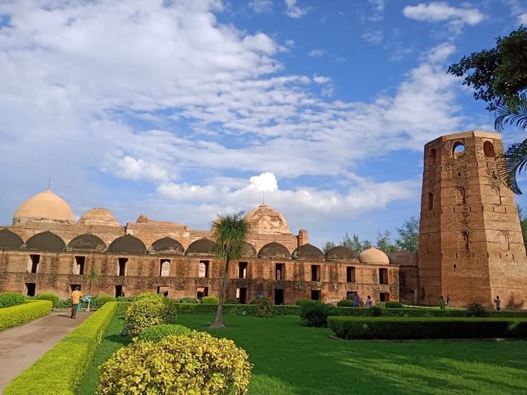 कटरा मस्जिद, मुर्शिदाबाद – Katra Mosque, Murshidabad in Hindi