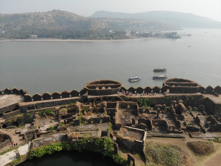 मुरुद-जंजीरा किला अलीबाग - Murud Janjira Fort Alibaug in Hindi