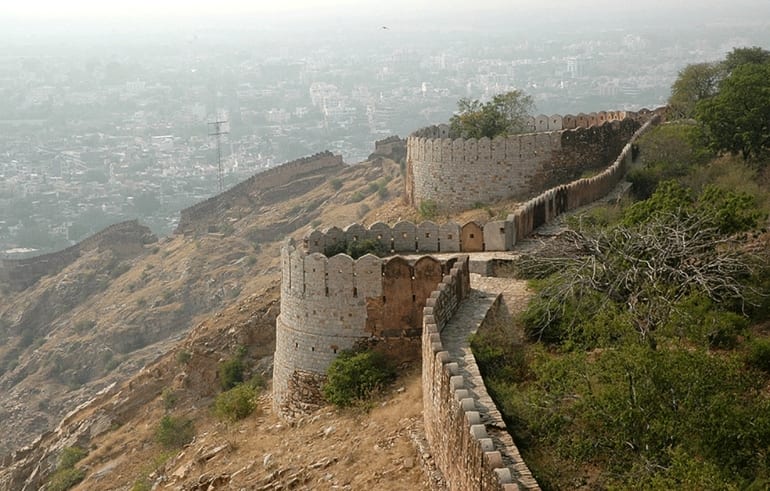 नाहरगढ़ किला जयपुर - Nahargarh Fort Jaipur In Hindi