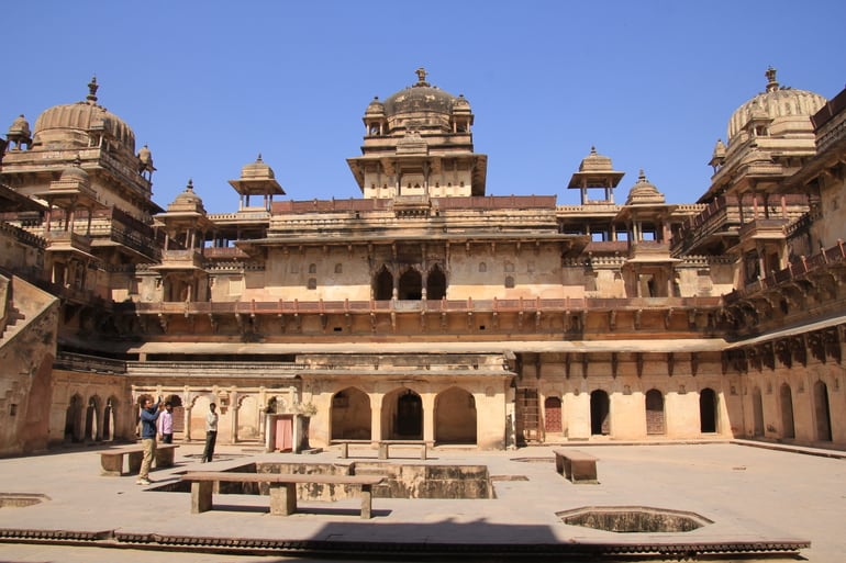 राजमहल ओरछा – Raja Mahal, Orchha in Hindi