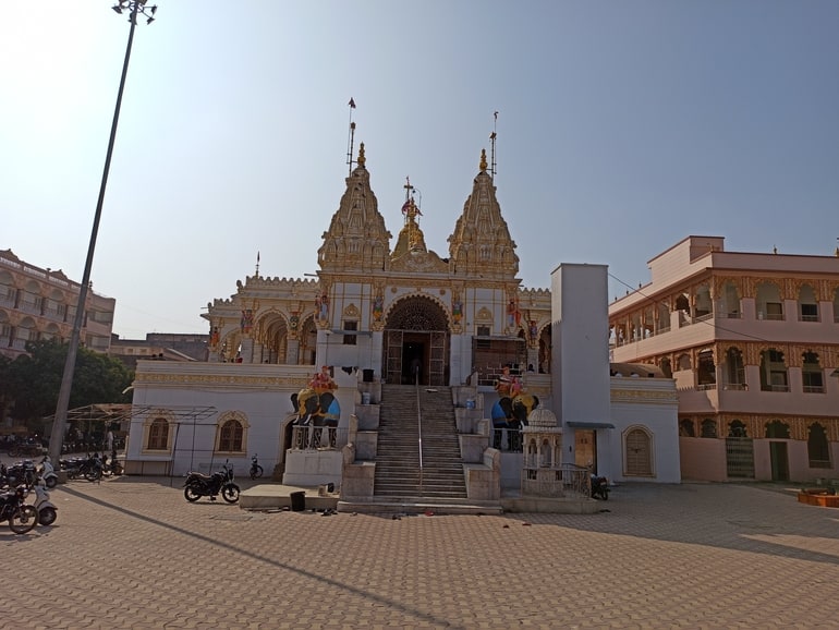 स्वामी नारायण मंदिर - Swami Narayan Mandir Junagadh in Hindi