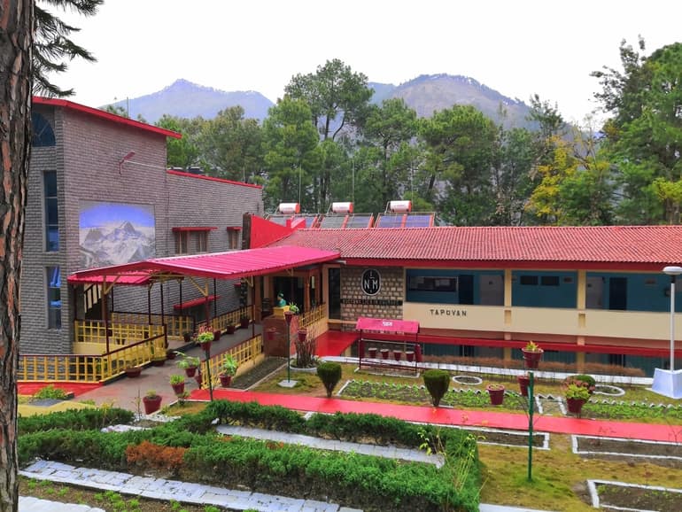 नेहरू माउंटेनियरिंग इंस्टीट्यूट ऑफ उत्तरकाशी - Nehru Mountaineering Institute, Uttarkashi in Hindi