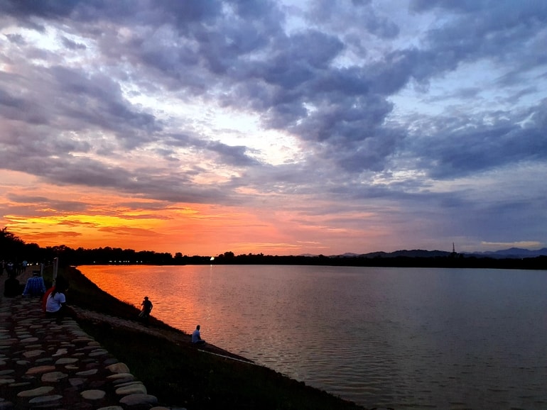 सुखना लेक चंडीगढ़ घूमने जाने का सबसे अच्छा समय - Best time to visit Sukhna Lake Chandigarh in Hindi