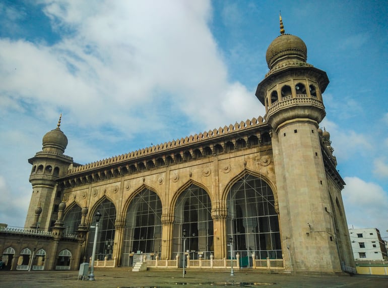 मक्का मस्जिद की वास्तुकला - Architecture of Mecca Masjid in Hindi