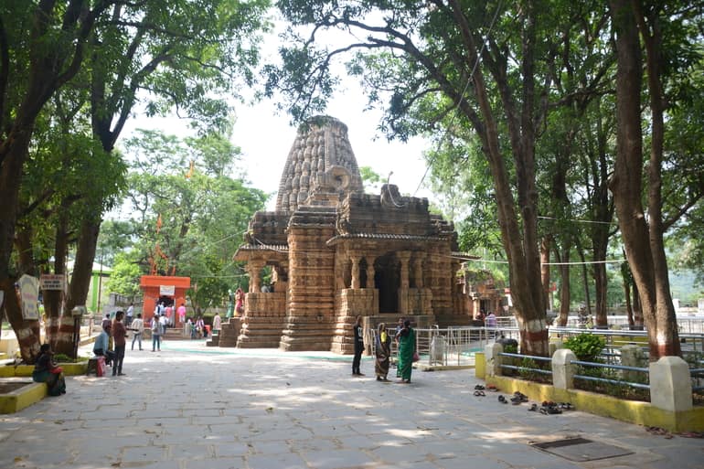 भोरमदेव मंदिर का इतिहास और मंदिर की यात्रा से जुड़ी जानकारी -  full Information About Bhoramdev Temple in Hindi