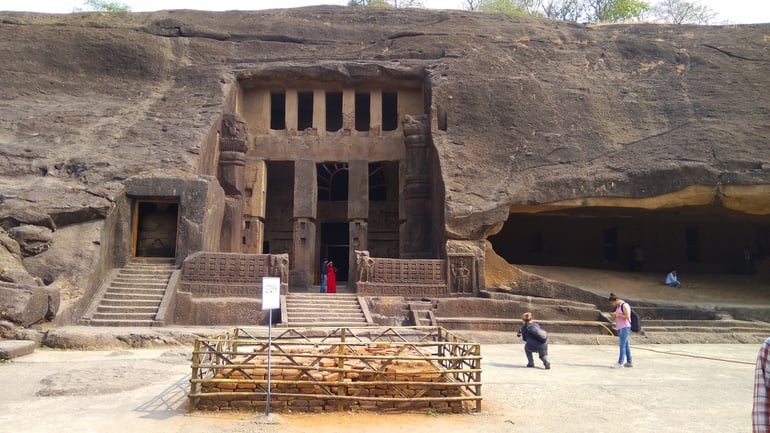 कान्हेरी गुफाएँ का इतिहास और घूमने की पूरी जानकारी -Kanheri Caves in Hindi