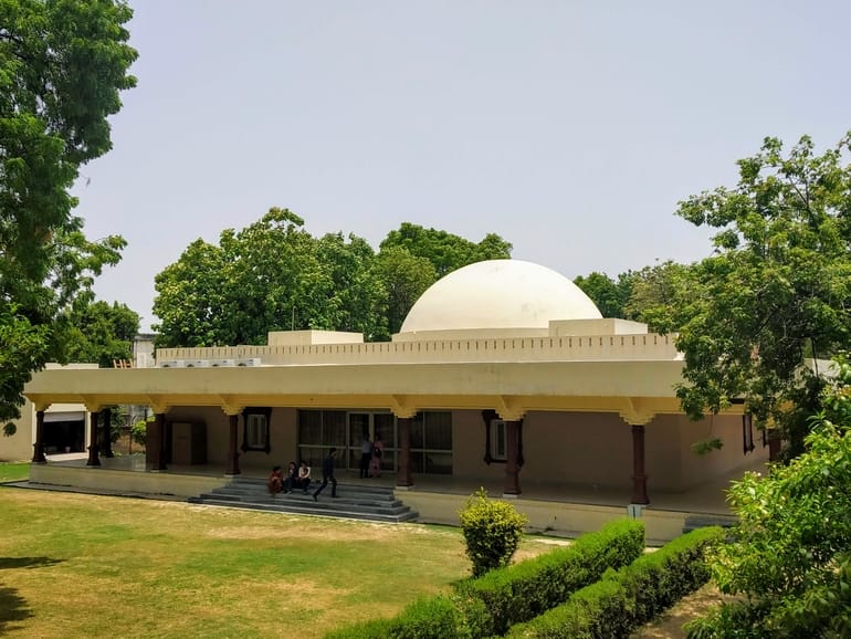 नेहरू तारामंडल - Nehru Planetarium in Hindi