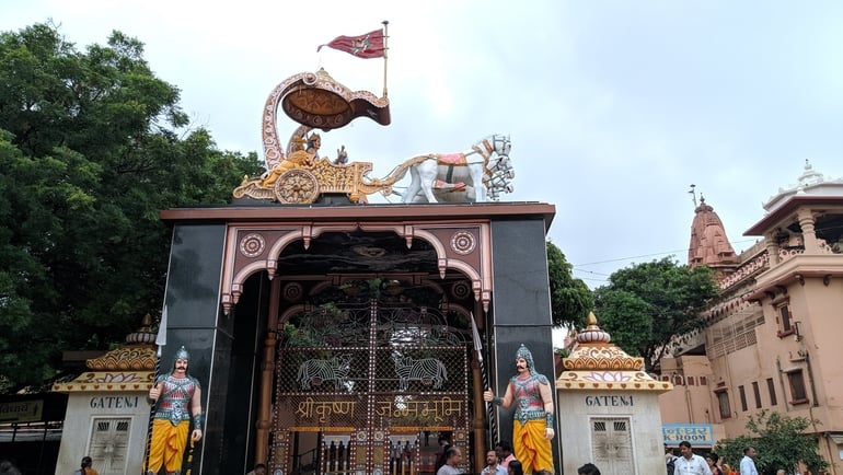 श्री कृष्ण जन्मस्थान मंदिर आरती और दर्शन का समय – Sri Krishna Janmasthan Temple Aarti and Darshan Timings in Hindi
