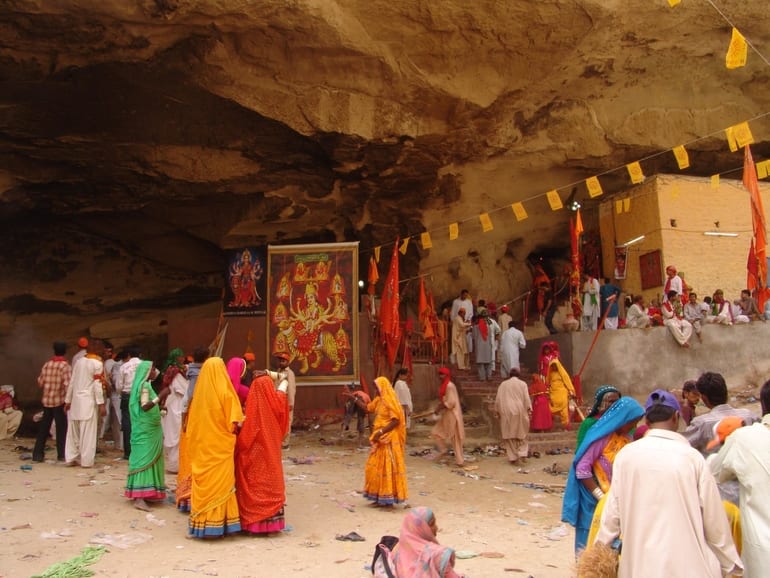 हिंगलाज माता मंदिर के दर्शन – Timing of Hinglaj Mata Temple in Hindi
