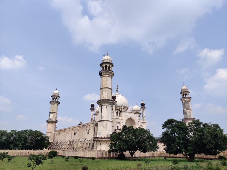 बीबी का मकबरा की वास्तुकला – Architecture of Bibi Ka Maqbara in Hindi