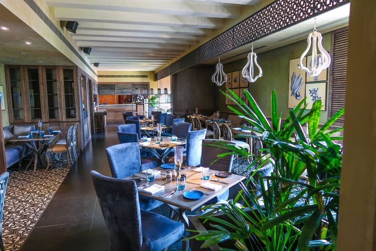 अफ़रा रेस्टोरेंट एंड लाउंज – Afraa Restaurant and Lounge in Hindi