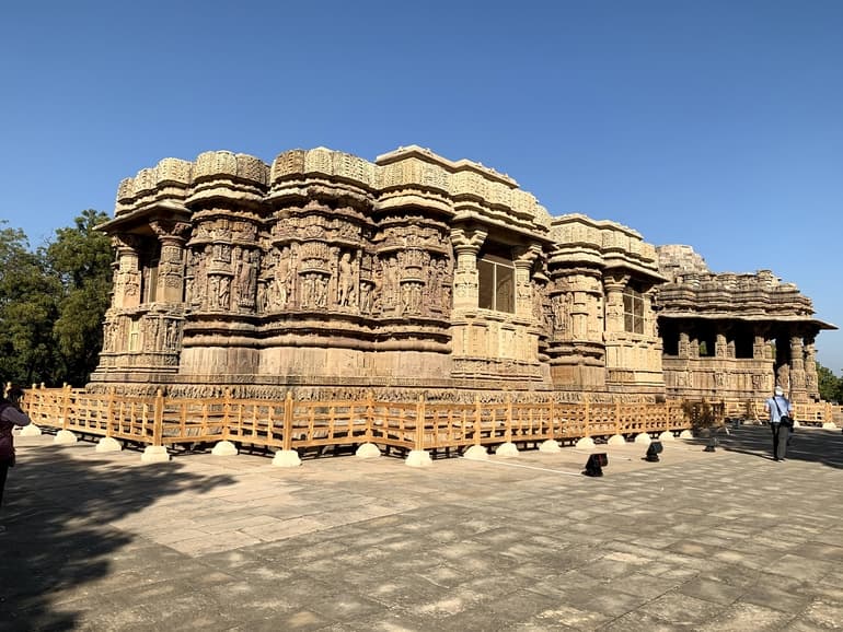सूर्य मंदिर मोढेरा का आर्किटेक्चर – Architecture of Sun Temple Modhera in Hindi