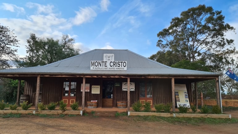मोंटे क्रिस्टो होमस्टेड ऑस्ट्रेलिया - Monte Cristo Homestead Australia in Hindi