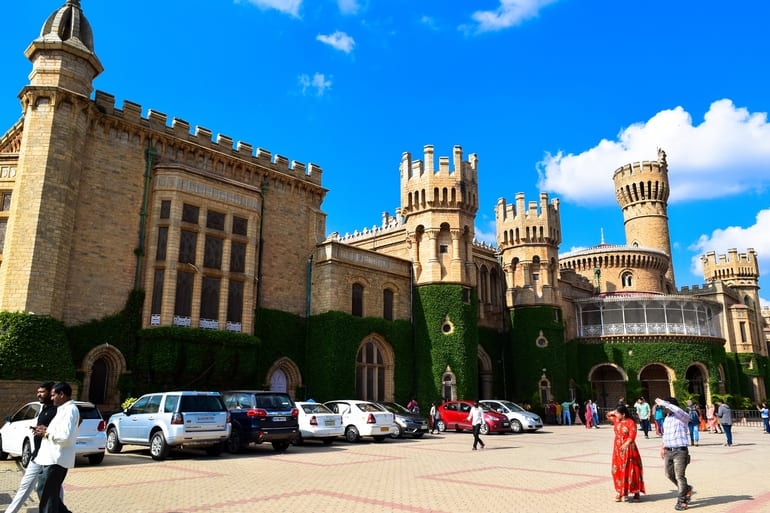 बैंगलोर पैलेस घूमने जाने का सबसे अच्छा समय – Best Time To Visit Bangalore Palace in Hindi