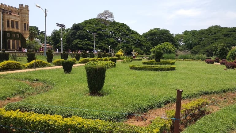 बैंगलोर पैलेस ग्राउंड – Bangalore Palace Ground in Hindi