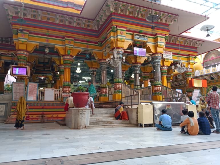 द्वारकाधीश मंदिर – Dwarkadhish Temple in Hindi