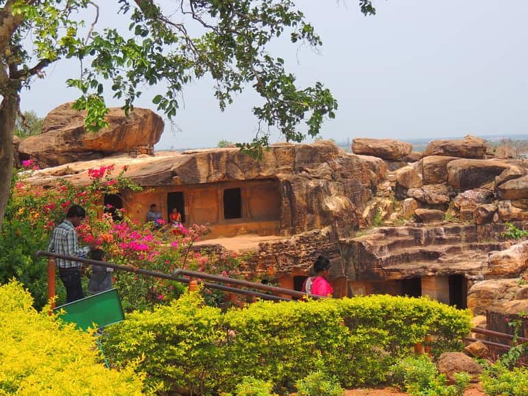 उदयगिरि और खंडगिरि गुफाएं घूमने जाने का सबसे अच्छा समय – Best Time To Visit Udayagiri And Khandagiri Caves in Hindi