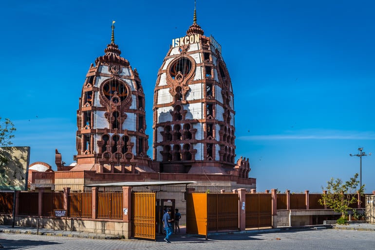 इस्कॉन मंदिर दिल्ली – ISKCON Temple Delhi in Hindi